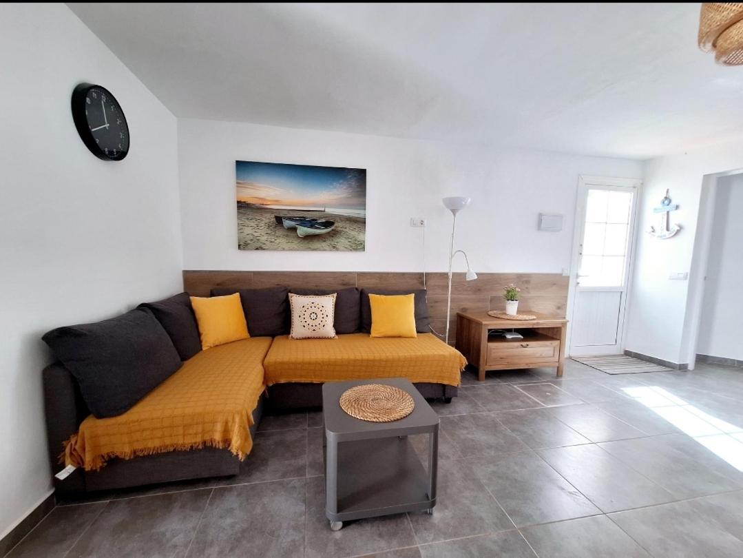 Apartamento Marea Плая Бланка Екстериор снимка