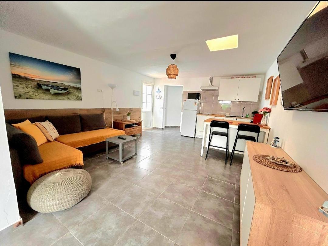 Apartamento Marea Плая Бланка Екстериор снимка